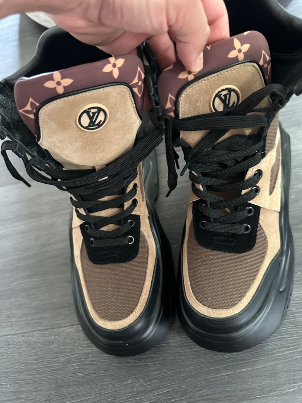 Louis Vuitton Wmns Archlight 2.0 Platform Ankle Boot 'Khaki Green' WORN ONCE - Picture 5 of 5